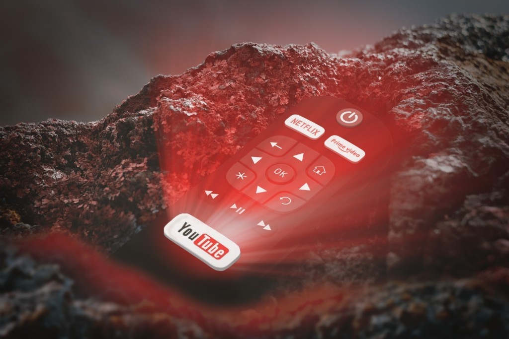 Afstandsbediening met het Youtube logo uitgelicht.